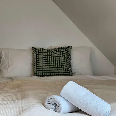 Cozy - Free Parking Apartment *